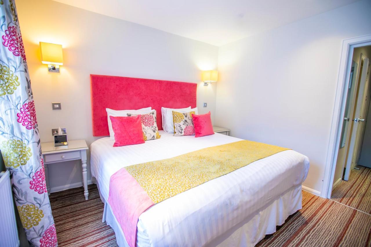 The Casa Hotel, Sure Hotel Collection By Best Western Yateley Bagian luar foto