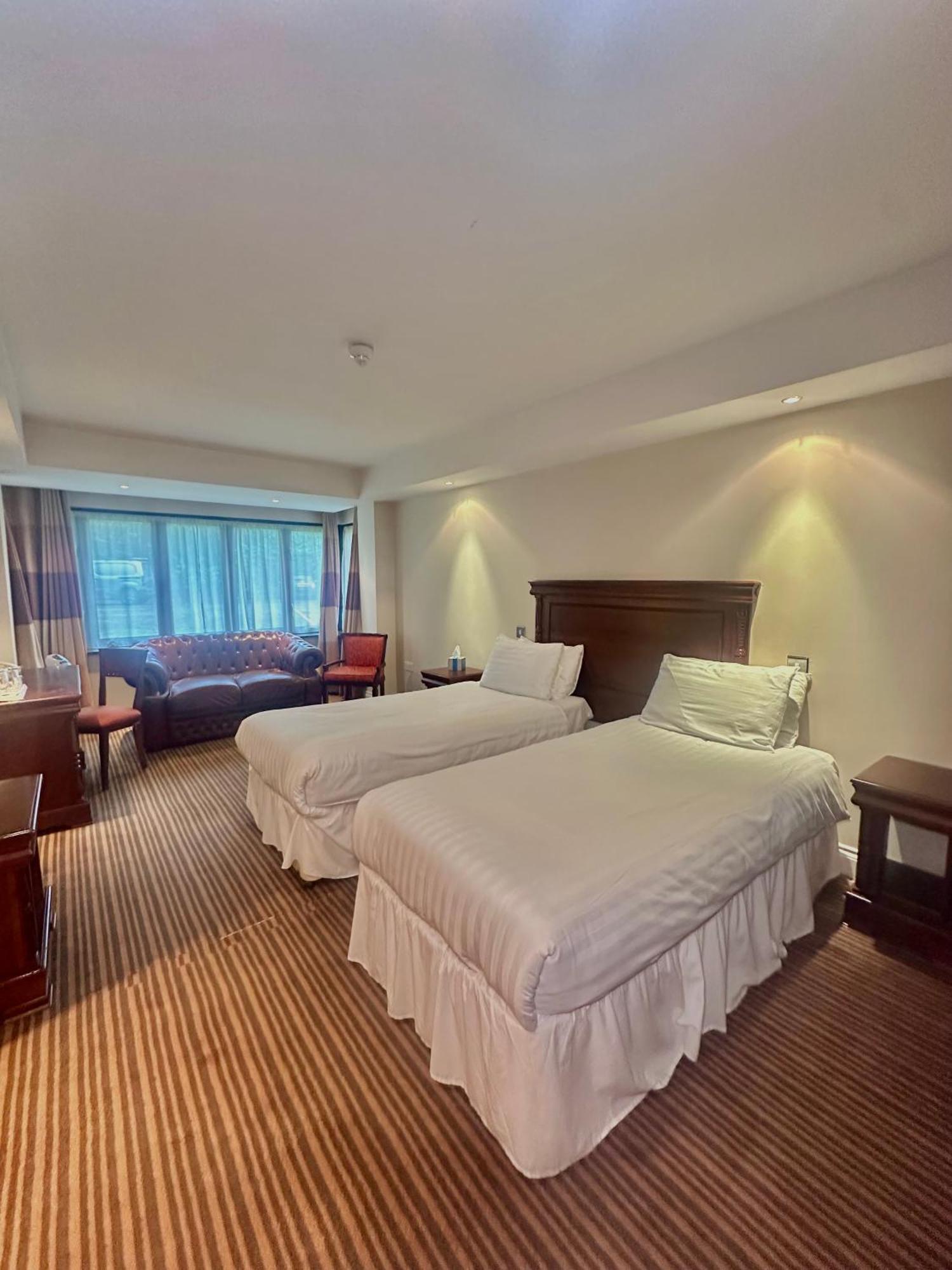 The Casa Hotel, Sure Hotel Collection By Best Western Yateley Bagian luar foto
