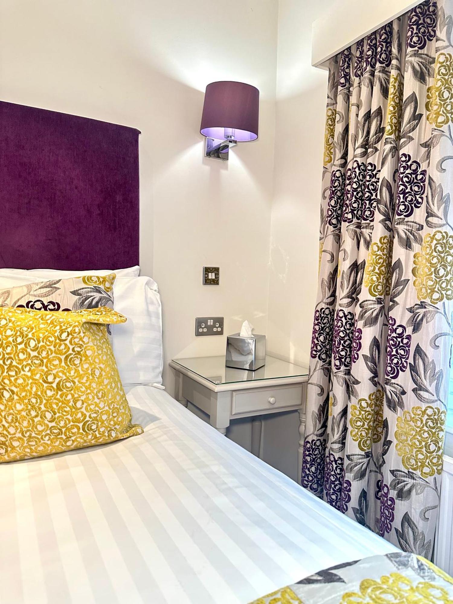 The Casa Hotel, Sure Hotel Collection By Best Western Yateley Bagian luar foto