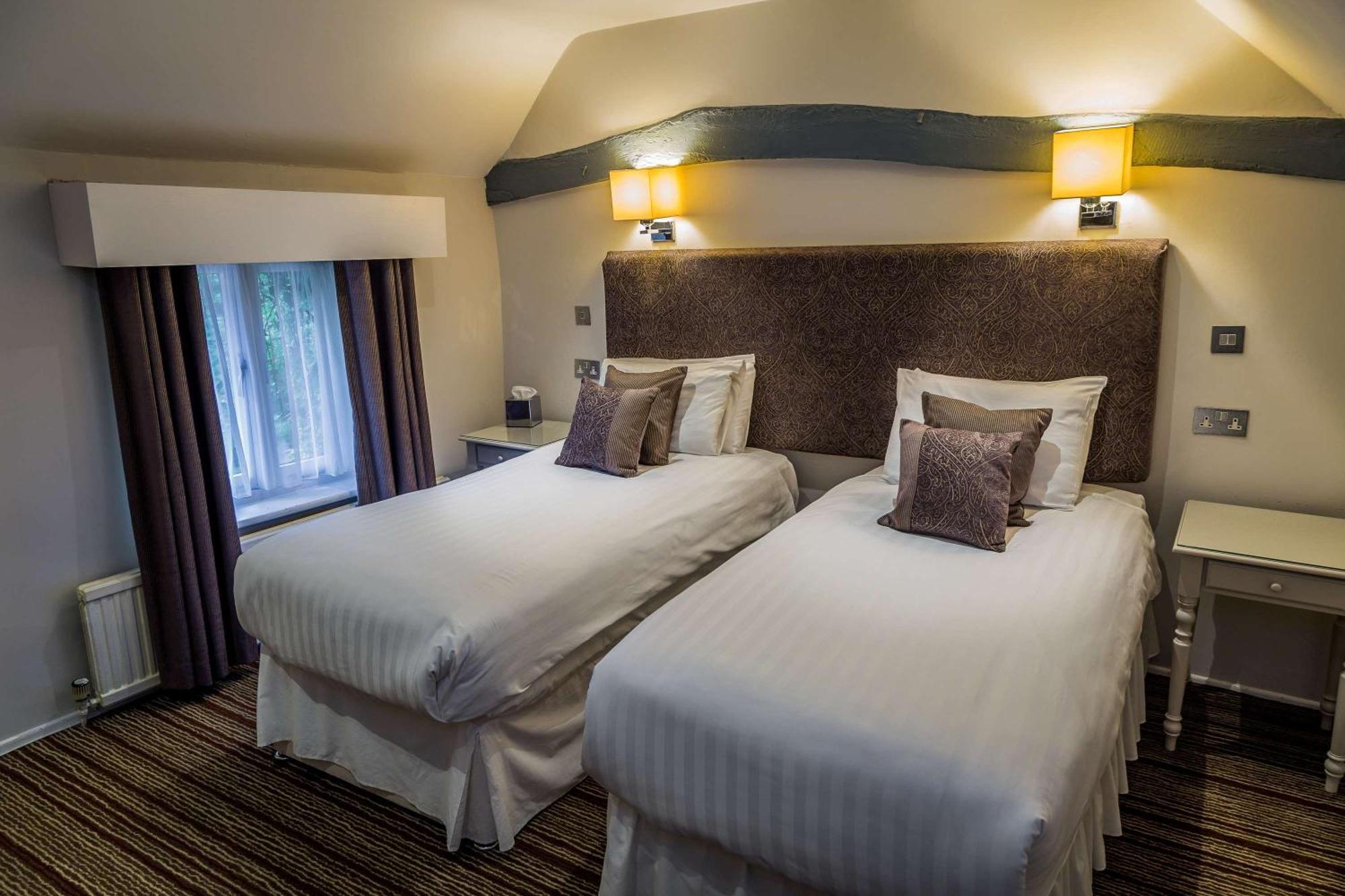 The Casa Hotel, Sure Hotel Collection By Best Western Yateley Bagian luar foto