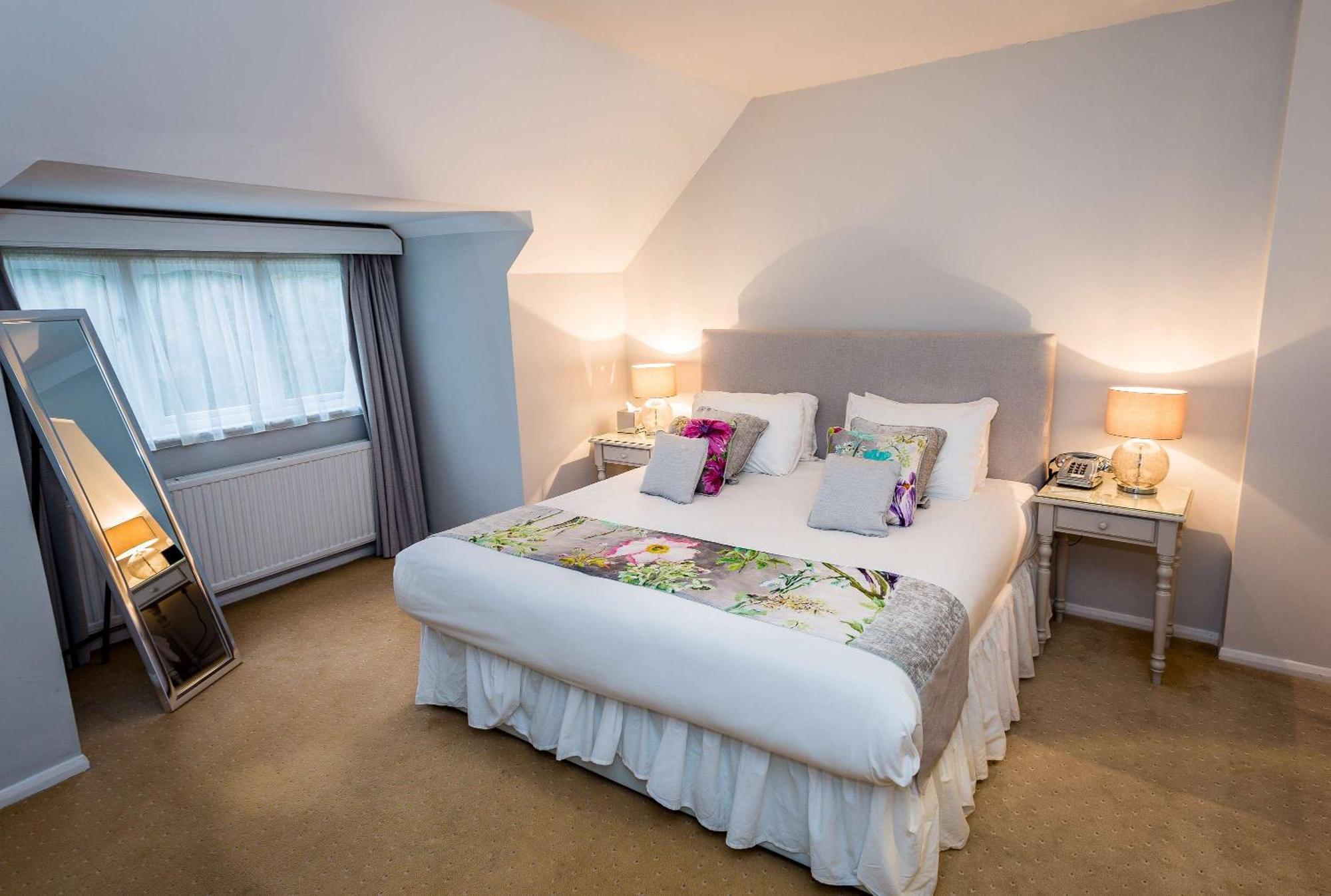 The Casa Hotel, Sure Hotel Collection By Best Western Yateley Bagian luar foto