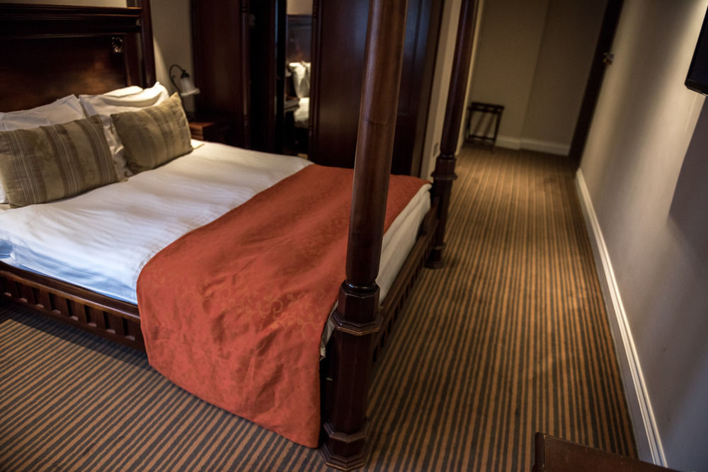 The Casa Hotel, Sure Hotel Collection By Best Western Yateley Bagian luar foto